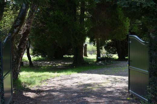 Listen... Do you wanna know a secret? Part 1 - Haith's UK
