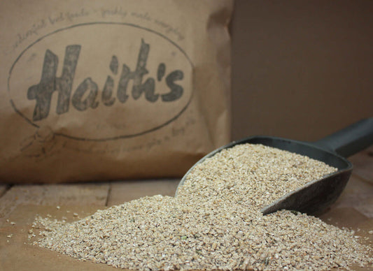 High-protein crumbs is perfect to grind or combine to add attraction to your favourite bait.
