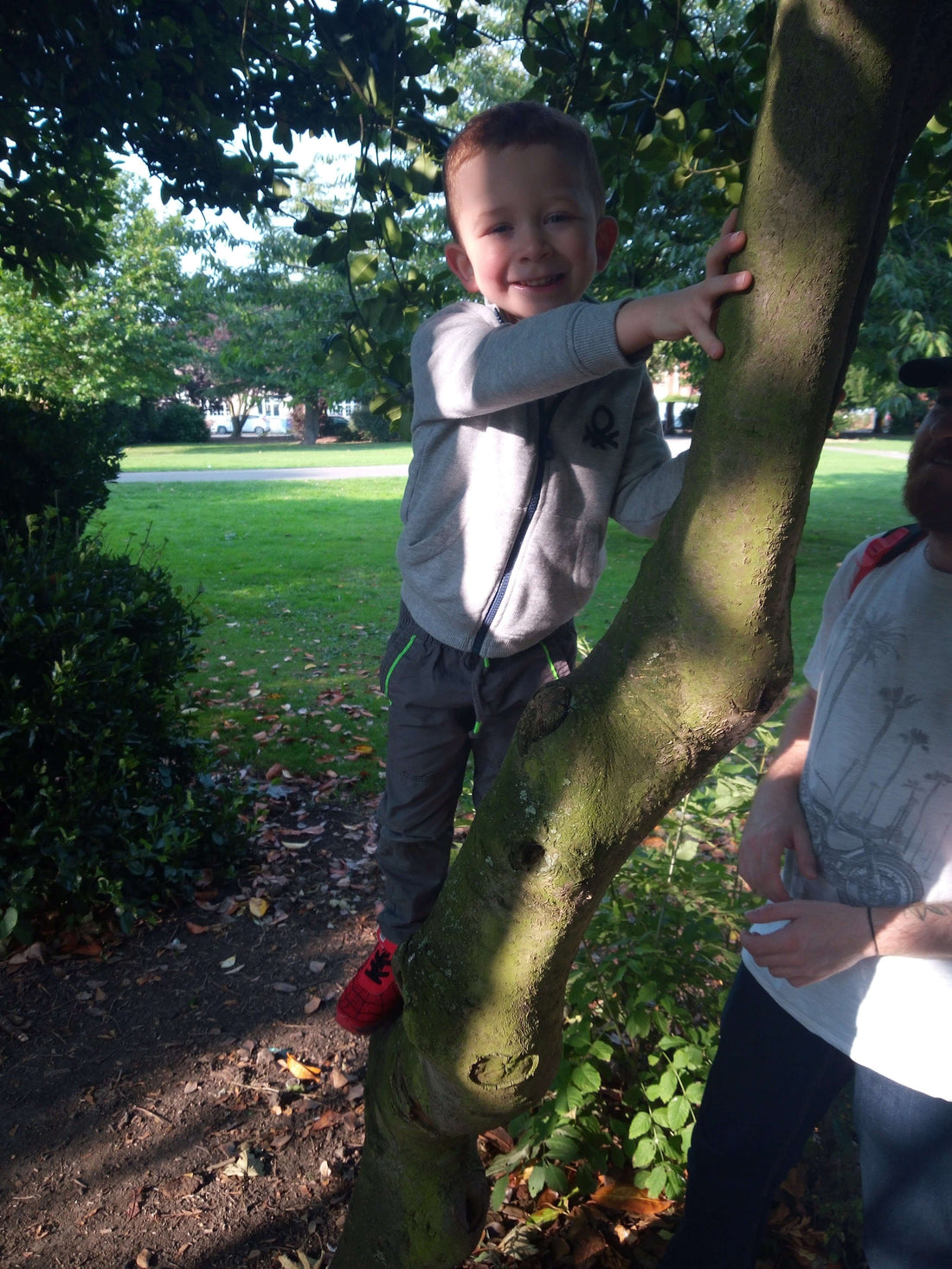 Introducing Grandchildren to Nature from an Early Age