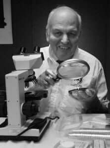 Professor John E. Cooper: Avian flu - How sensible bird feeding sets a good example and remains beneficial for birds and people - Haith's UK