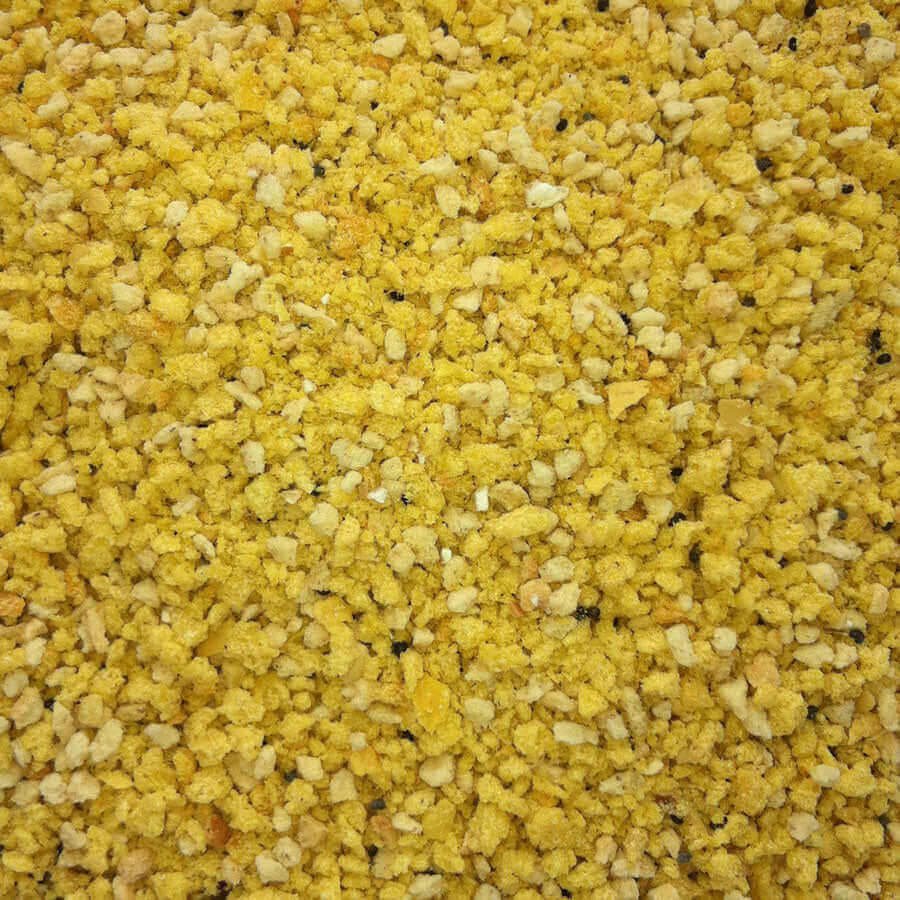 Specialist rearing and conditioning food for cage and aviary birds
