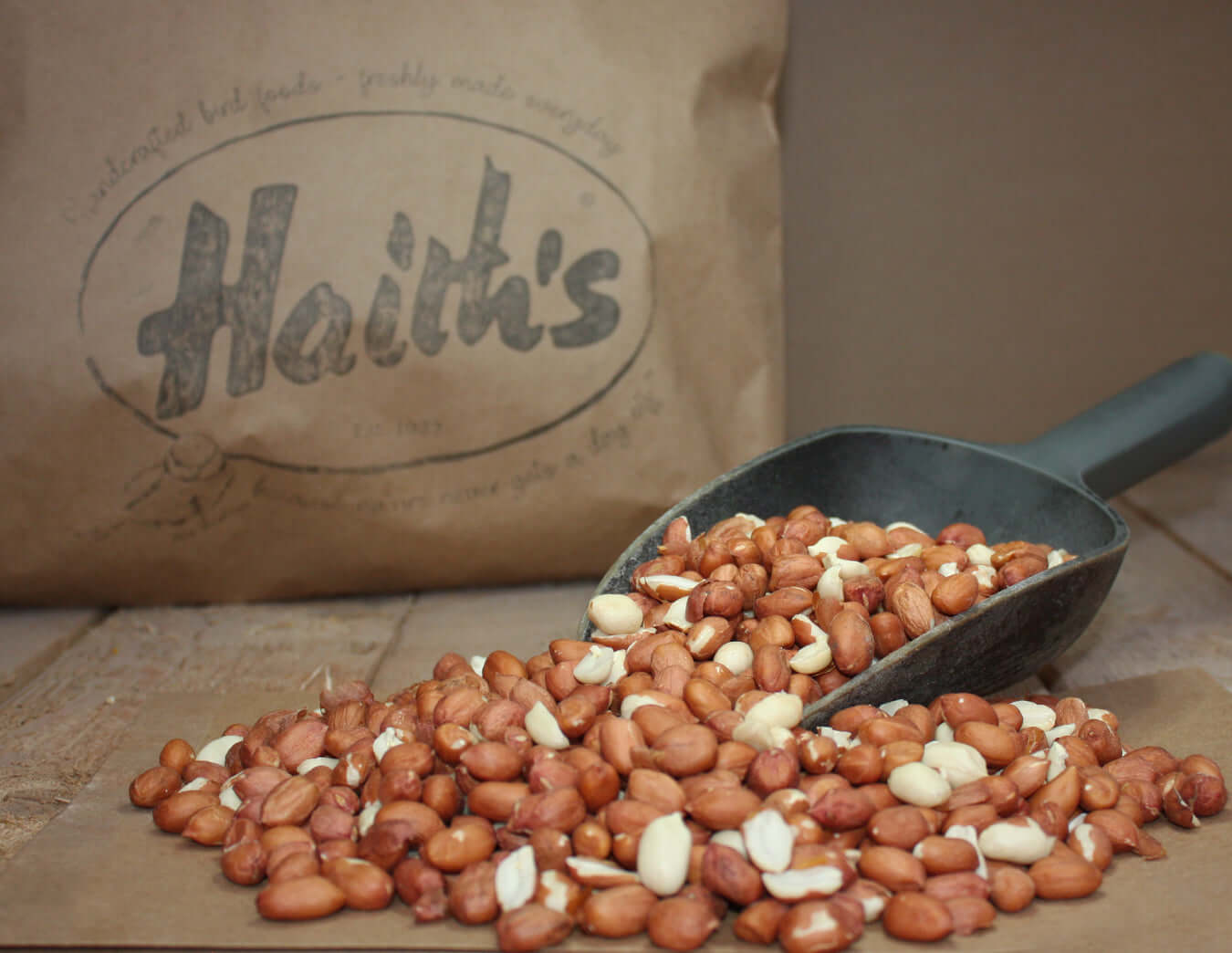 Premium Peanuts on a scoop Premium Peanuts from Haith's, in paper sacks up to 20 kg or buy in bulk