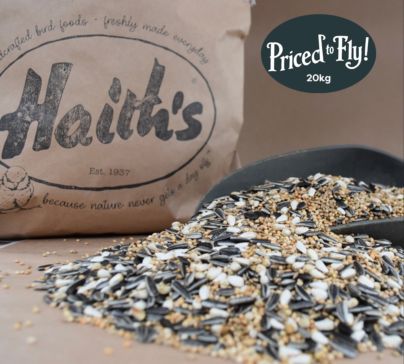 Haith's Cockatiel Mix for cage and aviary birds priced to fly and save bird keepers money in the UK. 