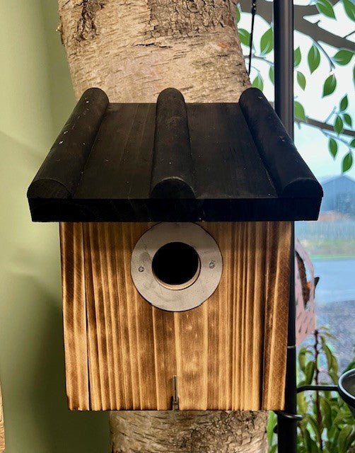 Crest Handcrafted Nest Box - Haith's UK