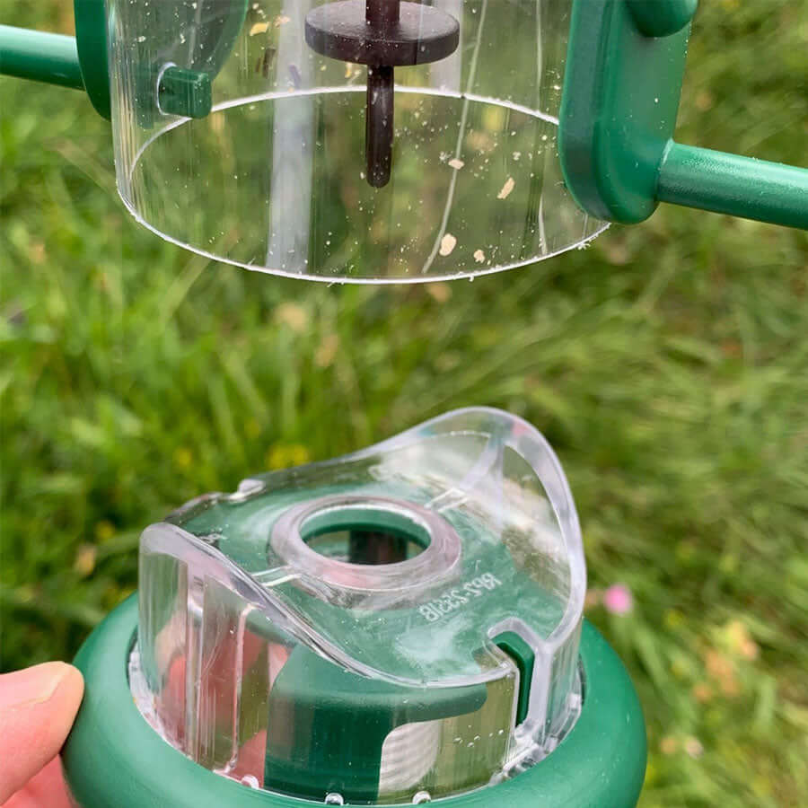 Ring - Pull Seed Feeder - Haith's