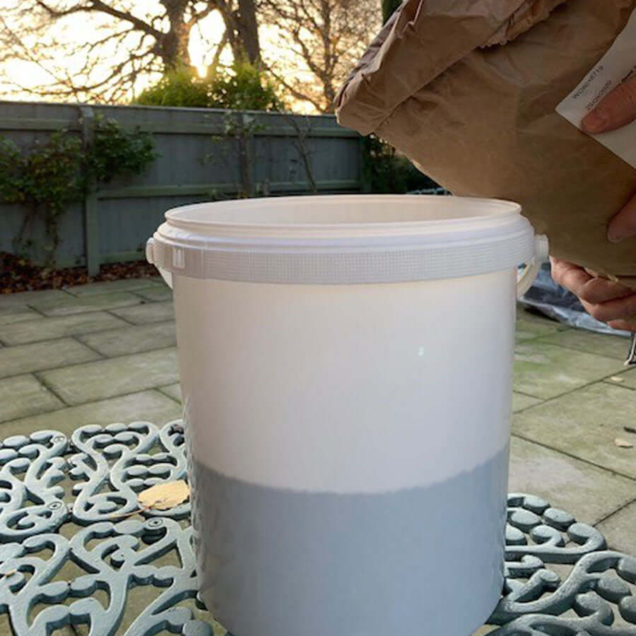 White Bird Food Storage Tubs - Haith's