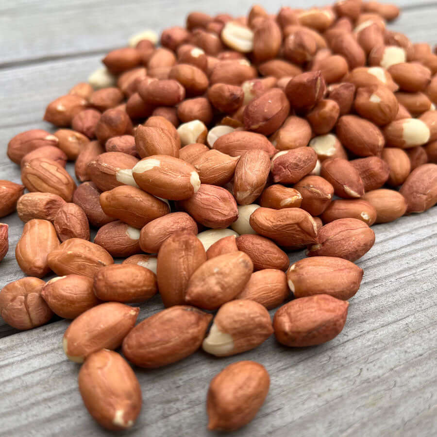 Premium Peanuts  may vary in size and colour but there just perfect for pecking from Haith's supplied in paper bags in bulk up to 20kg