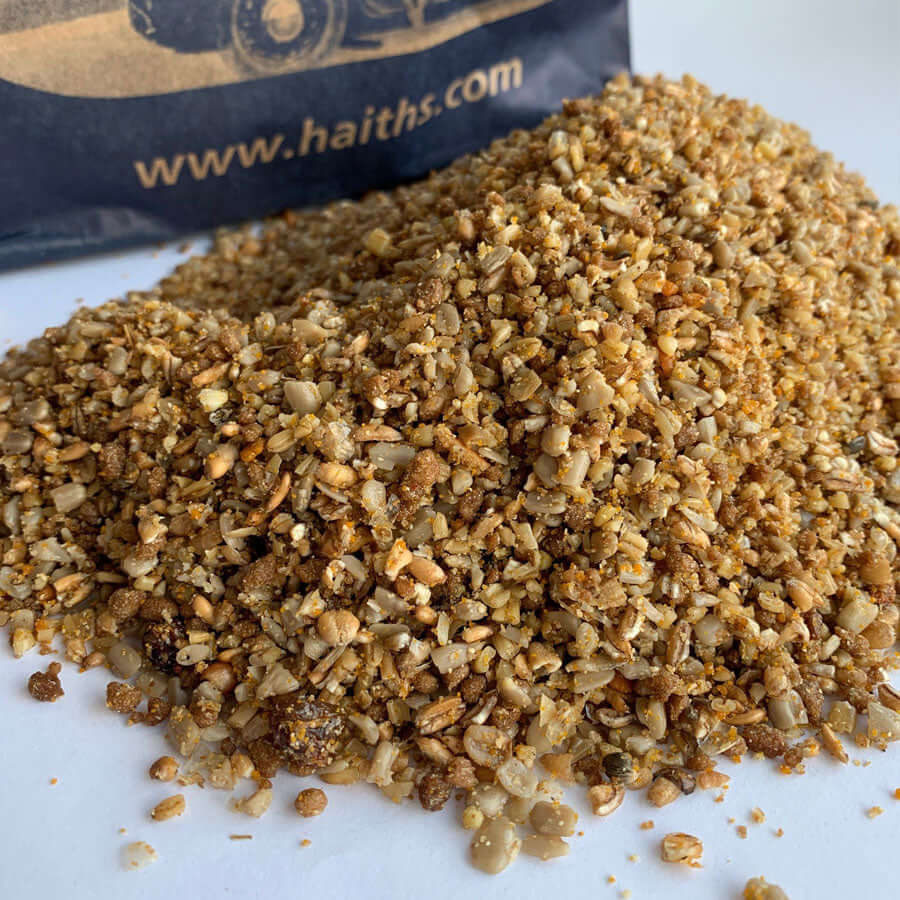 We couldn't pack more wholesome goodness into a soft bird food mix without it ending up on your breakfast table. 